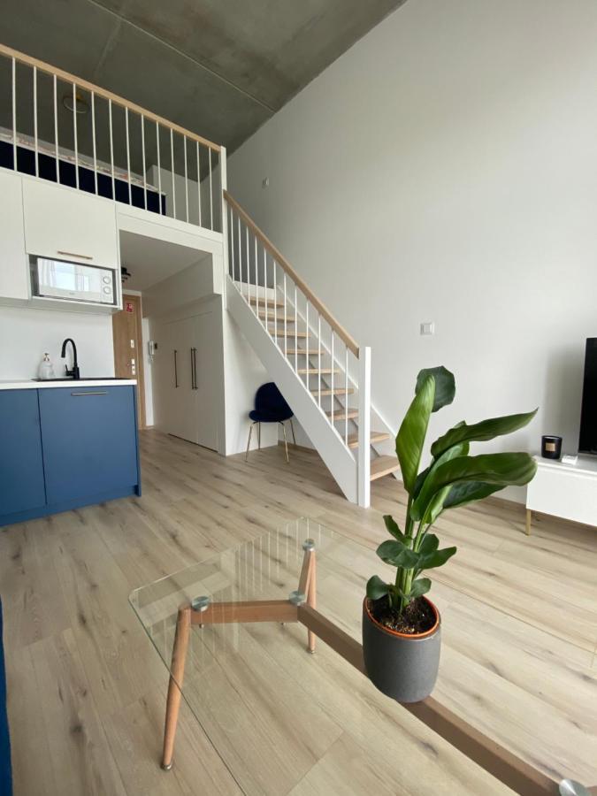 Apartament Wroclaw-Lotnisko Buitenkant foto